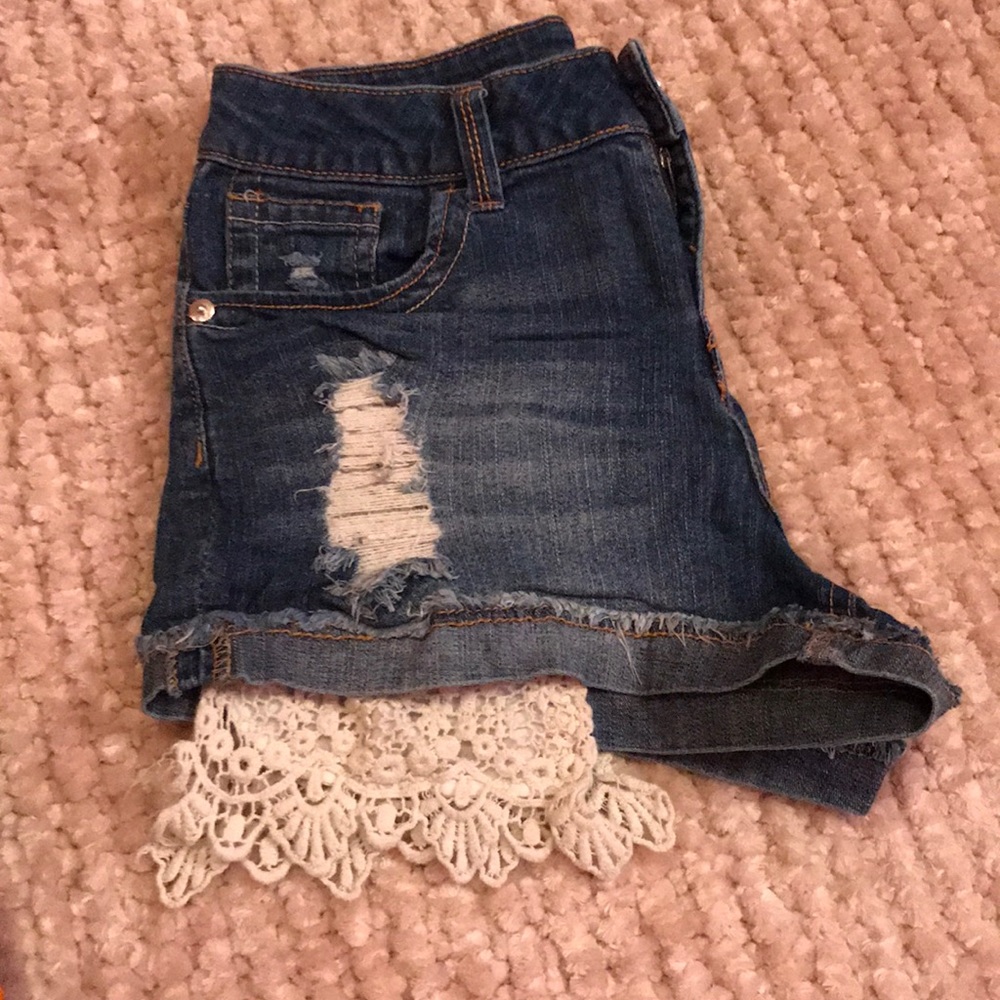 Exposed pocket denim Shorts